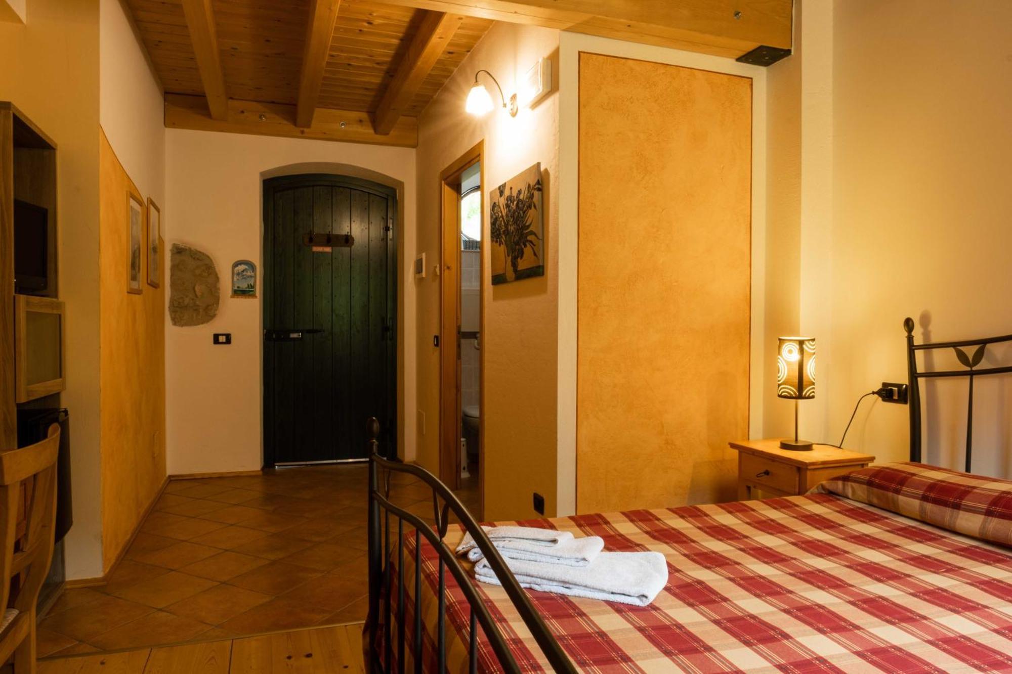 Agriturismo Revena Brentino Belluno Екстериор снимка